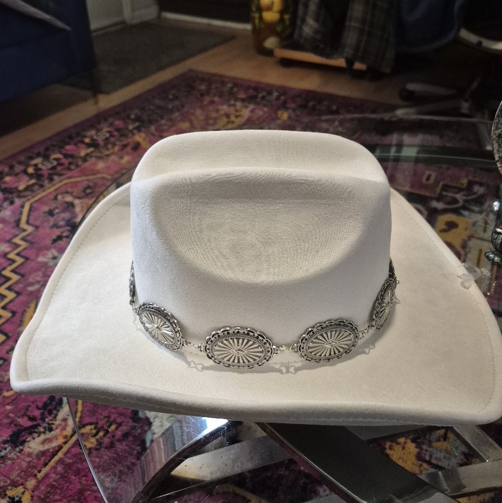 Ladies White Cowgirl Hat NEVER WORN